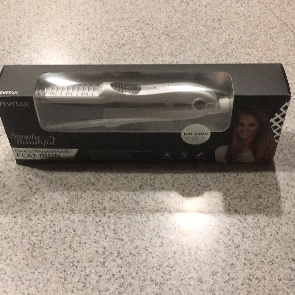 Vivitar Hair Straightening Flat Iron Bn